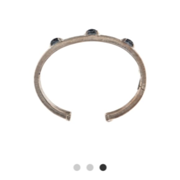 JUDITH RIPKA HEMATITE KICK BACK HINGED BANGLE S-M - Picture 4 of 5